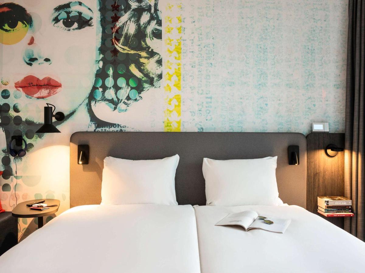 Ibis Styles Delft City Centre Bagian luar foto